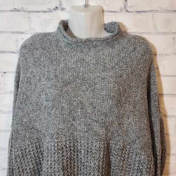 American Eagle Gray Mockneck Sweater XL - Picture 3 of 4